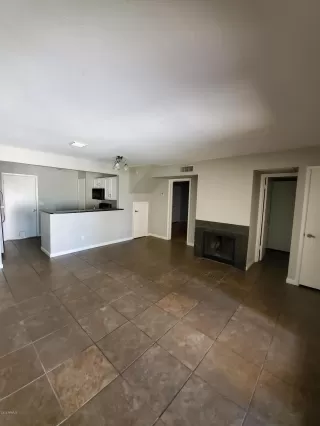 Photo #4: 6130259 Listing