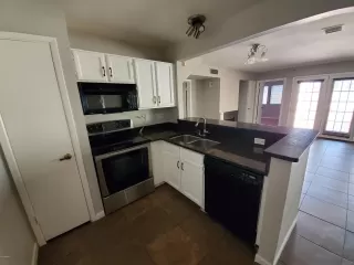 Photo #5: 6130259 Listing