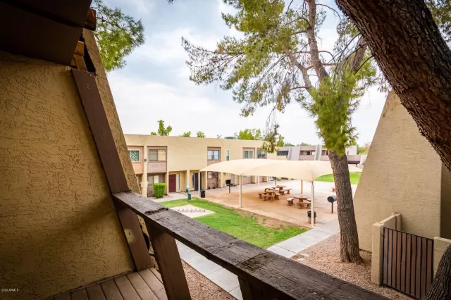 MLS: 6130600 Condo For Sale