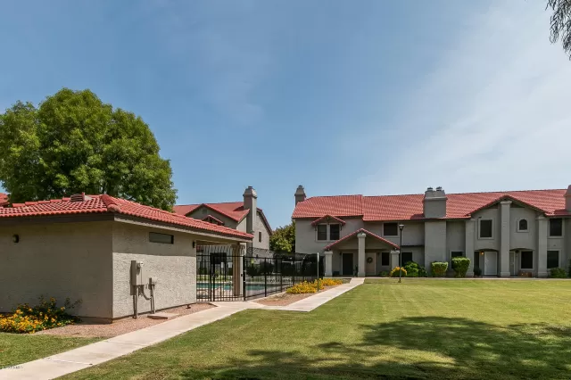 MLS: 6130653 Condo For Sale