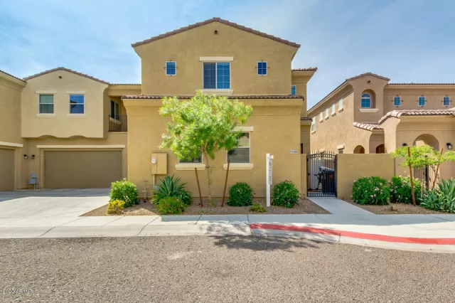 MLS: 6130804 Condo For Sale