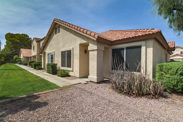 MLS: 6130883 Condo For Sale