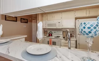 Photo #3: 6131015 Listing