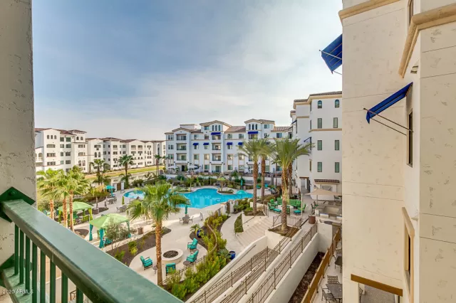 MLS: 6131062 Condo For Sale