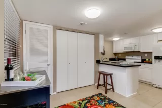 Photo #5: 6131103 Listing