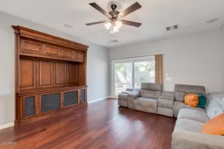 Photo #2: 6131133 Listing