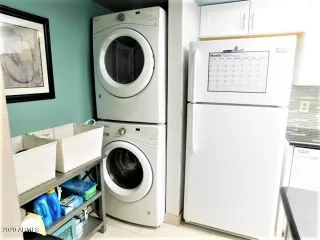 Photo #5: 6131197 Listing