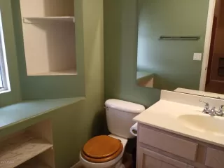 Photo #5: 6131229 Listing