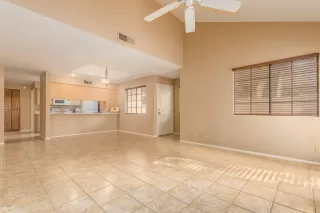 Photo #6: 6131264 Listing