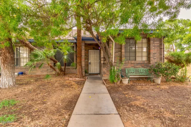 MLS: 6131281 Condo For Sale