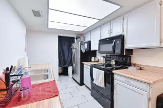 Photo #5: 6131411 Listing