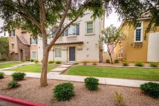 Photo #2: 6131436 Listing 