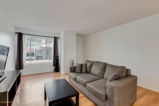 Photo #2: 6131533 Listing