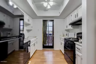 Photo #5: 6131533 Listing