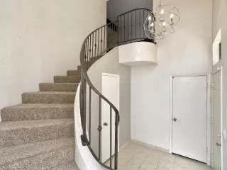 Photo #5: 6131844 Listing