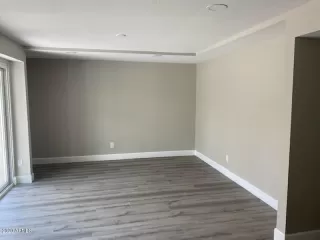 Photo #2: 6131855 Listing 