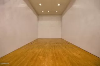 Photo #6: 6131855 Listing 