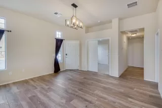 Photo #2: 6132105 Listing