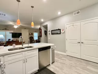 Photo #6: 6132214 Listing