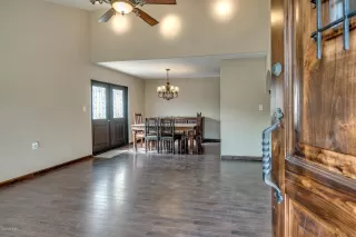 Photo #3: 6132405 Listing 