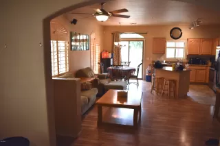 Photo #2: 6132517 Listing