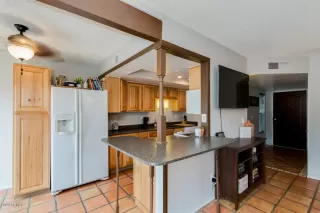 Photo #2: 6132565 Listing