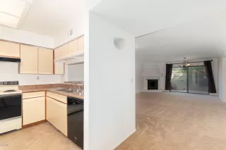 Photo #4: 6132597 Listing