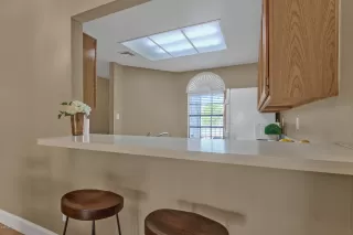 Photo #6: 6132893 Listing