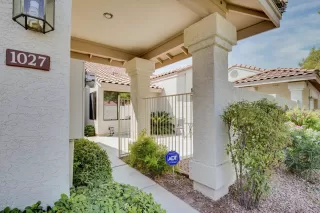 Photo #2: 6132922 Listing