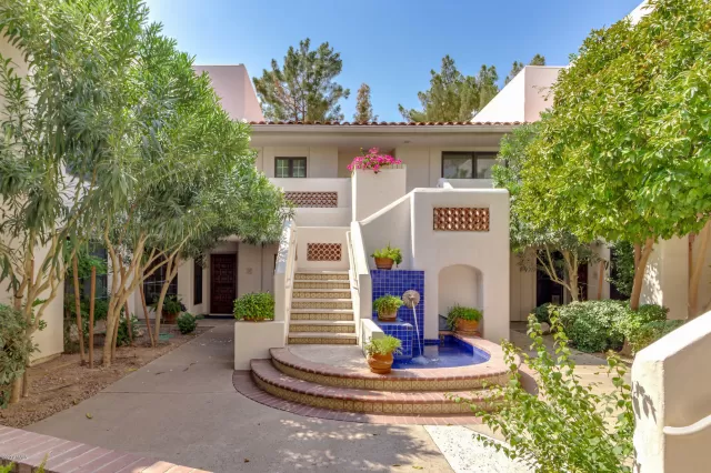 MLS: 6132983 Condo For Sale