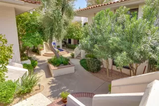 Photo #1: 6132983 Listing