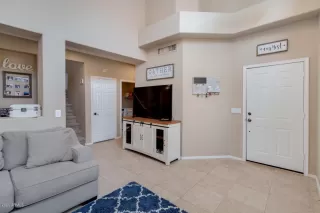 Photo #5: 6133033 Listing