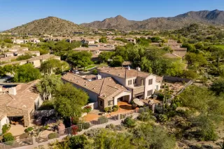 Photo #2: 6133059 Listing