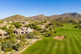 Photo #4: 6133059 Listing