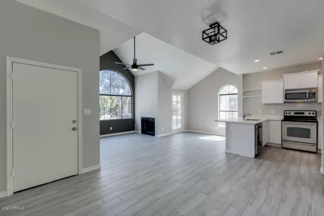 MLS: 6133183 Condo For Sale