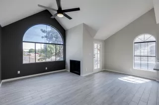 Photo #1: 6133183 Listing