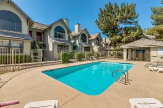 Photo #4: 6133183 Listing