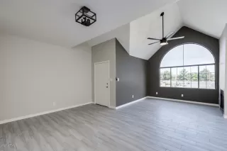 Photo #5: 6133183 Listing