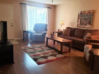 Photo #3: 6133200 Listing