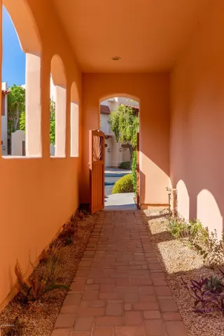 Photo #4: 6133223 Listing