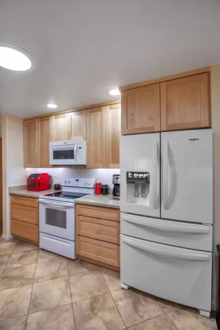 Photo #1: 6133387 Listing