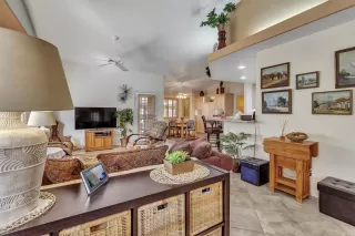 Photo #3: 6133387 Listing