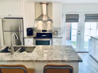 Photo #5: 6133413 Listing