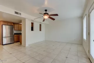 Photo #3: 6133421 Listing