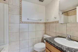 Photo #6: 6133421 Listing