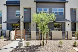 Photo #2: 6133463 Listing