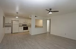 Photo #6: 6133720 Listing