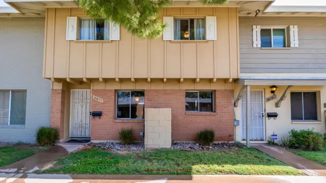 MLS: 6133804 Condo For Sale