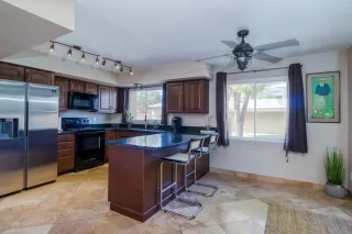 Photo #2: 6133804 Listing 