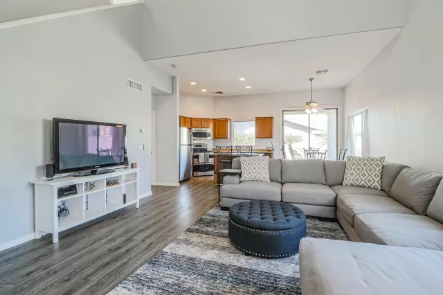 MLS: 6133817 Condo For Sale